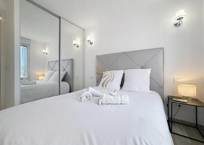 Serenity Getaway-4 People-wifi-terrace-garage *